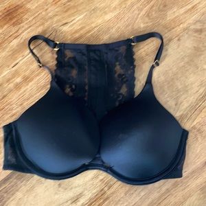 Victoria’s Secret 34D corset style bra
